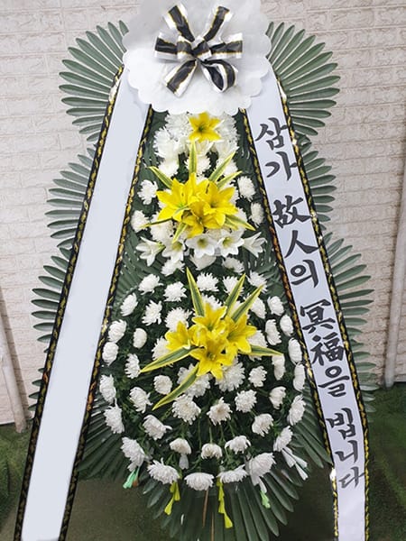 가족분들이 선호하는 깔끔한 근조화환